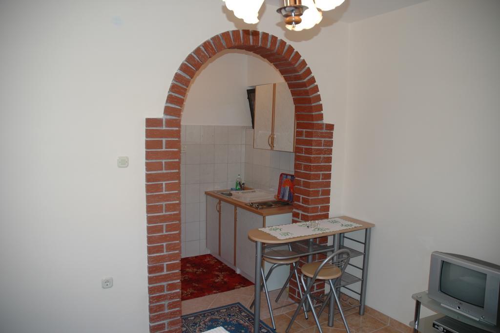 Apartment Latinovic 沃迪切 客房 照片
